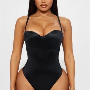 FASHION NOVA XL Black Strap Bodysuit